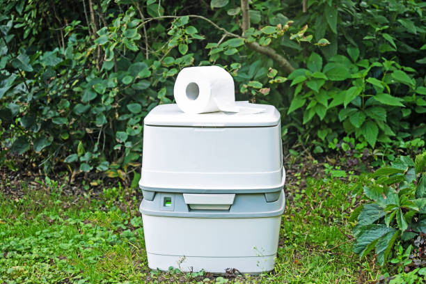 Best Portable restroom trailer rental  in Bolingbrook, IL